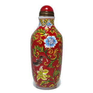 FINE CHINESE ENAMEL GLASS SNUFF BOTTLE QIANLONG RED GROUND: THE EXQUISITELY ENAMELED BOTTLE IN FAMILLE ROSE PATTERN, WITH A RED BACKGROUND, OVER MILK GLASS. BEARING A QIANLONG MARK. THE BOTTLE IS 3.4 INCHES TALL. STANDS ARE FOR DISPLAY ONLY, NOT INCLUDED