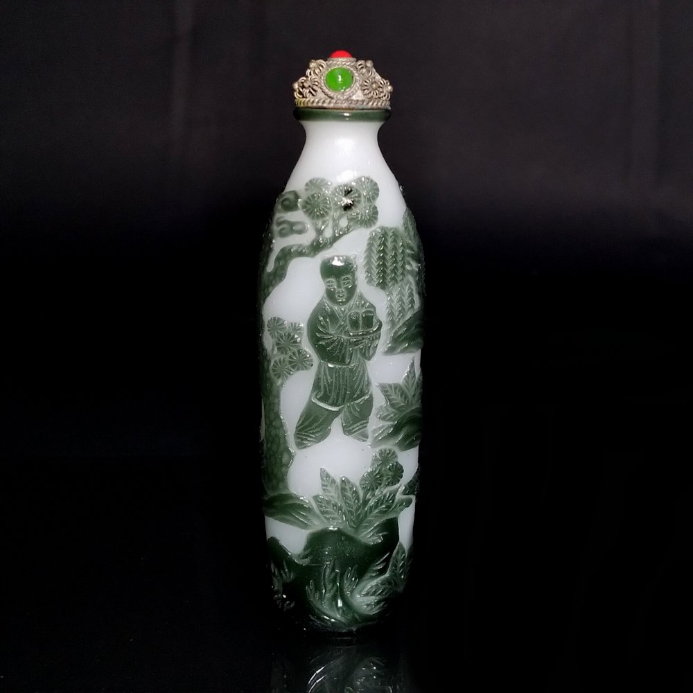 ANTIQUE  CHINESE  CARVED SNUFF BOTTLE PEKING GLASS IMMORTAL TREE 19TH C (1 of 8)