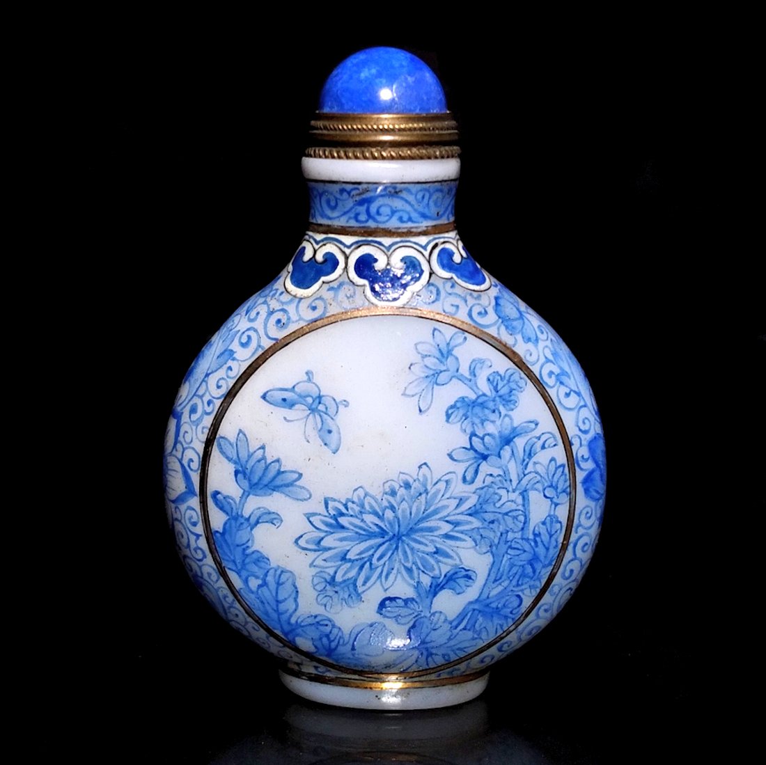 FINE CHINESE BLUE WHITE ENAMEL SNUFF BOTTLE POEM BUTTERFLY QIANLONG MARK (1 of 8)