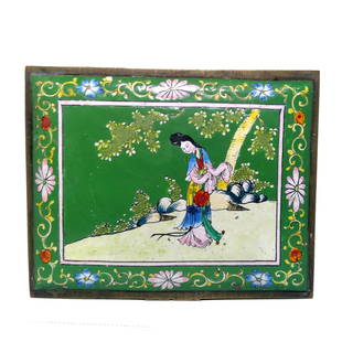 ANTIQUE CHINESE EXPORT CANTON ENAMELED BRONZE BOX 6" LONG: THE BEAUTIFULLY ENGRAVED AND ENAMELED BOX IS IN VERY GOOD ANTIQUE CONDITION . IT IS ABOUT 100 YEARS OLD, FROM THE 1ST QUARTER OF THE 20TH CENTURY. IT IS 6 INCHES LONG AND NEARLY 5 INCHES WIDE. THE BOX