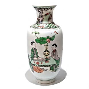 FINE CHINESE FAMILLE VERTE PEOPLE VASE KANGXI: THE FINE VASE BEAUTIFULLY PAINTED WITH LADIES AT A TABLE, WITH AN ATTENDANT AND OTHER FINE DETAIL. KANGXI PERIOD 17TH TO 18TH CENTURY. THE VASE IS 9.5 INCHES TALL. STANDS ARE FOR DISPLAY ONLY, NOT