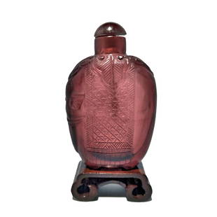 SUPERB CHINESE CARVED PEKING GLASS SNUFF BOTTLE ELEPHANT: THE STUNNING CHINESE CARVED PEKING GLASS SNUFF BOTTLE IS 2.75 INCHES TALL. STANDS ARE FOR DISPLAY ONLY, NOT INCLUDED UNLESS OTHERWISE STATED. PROPERTY OF A FLORIDA COLLECTOR. WE PROVIDE IN-HOUSE