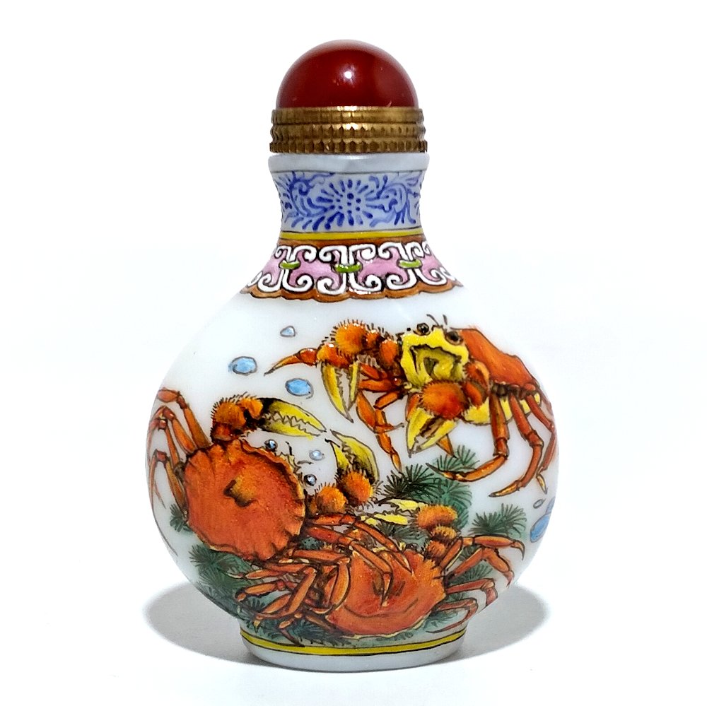 SUPERB CHINESE ENAMEL PEKING GLASS SNUFF BOTTLE CRABS FROGS LOTUS YONGZHENG MARK (1 of 6)