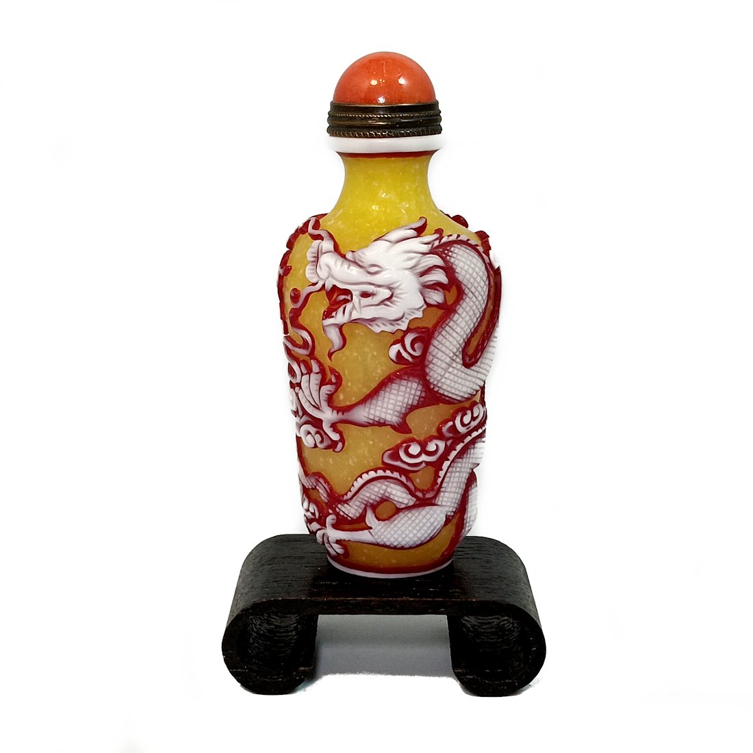 A  FINELY CARVED GLASS CHINESE SNUFF BOTTLE IMPERIAL DRAGON (1 of 8)