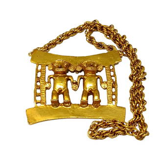 A MASSIVE PRE-COLUMBIAN STYLE NECKLACE VINTAGE BRUTALIST: THIS IS AN IMPRESSIVE VINTAGE NECKLACE IN PRE-COLUMBIAN STYLE. PROBABLY CIRCA 1970S. IT IS 22" LONG. THE PENDANT IS 3.75" BY 3.25" IN SIZE. WE PROVIDE IN-HOUSE SHIPPING.