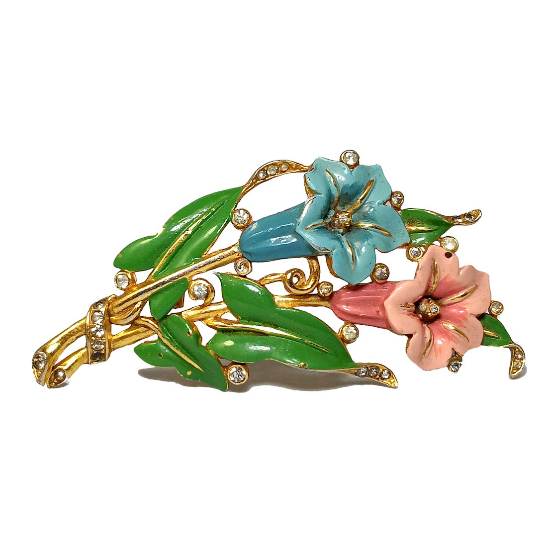 AN EXQUISITE VINTAGE TRIFARI ALFRED PHILIPPE ENAMELED FUR CLIP: THE EXQUISITE ENAMELED FLOWER FUR CLIP IS A PIECE DESIGNED BY ALFRED PHILIPPE. ORIGINAL ENAMELING. THE CLIP IS 2.5 INCHES LONG. WE OFFER IN-HOUSE SHIPPING.