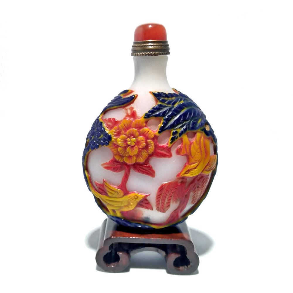 ANTIQUE CHINESE PEKING GLASS SNUFF BOTTLE 4 LAYERS BIRDS PEONIES (1 of 8)