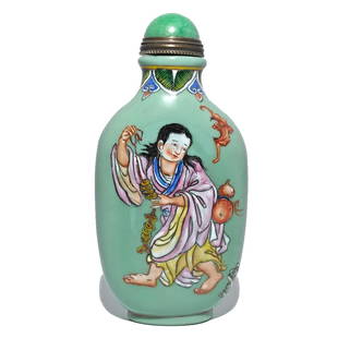 FINE CHINESE SNUFF BOTTLE ENAMEL GLASS IMMORTALS QIANLONG MARK: THE EXQUISITE CHINESE SNUFF BOTTLE FEATURES LIU HAICHAN ON ONE SIDE, WITH HIS BAG OF COINS AND THE THREE LEGGED FROG, BRINGING PROSPERITY. THE OTHER SIDE FEATURES THE IMMORTAL HE-HE ERXIAN TWINS WHO