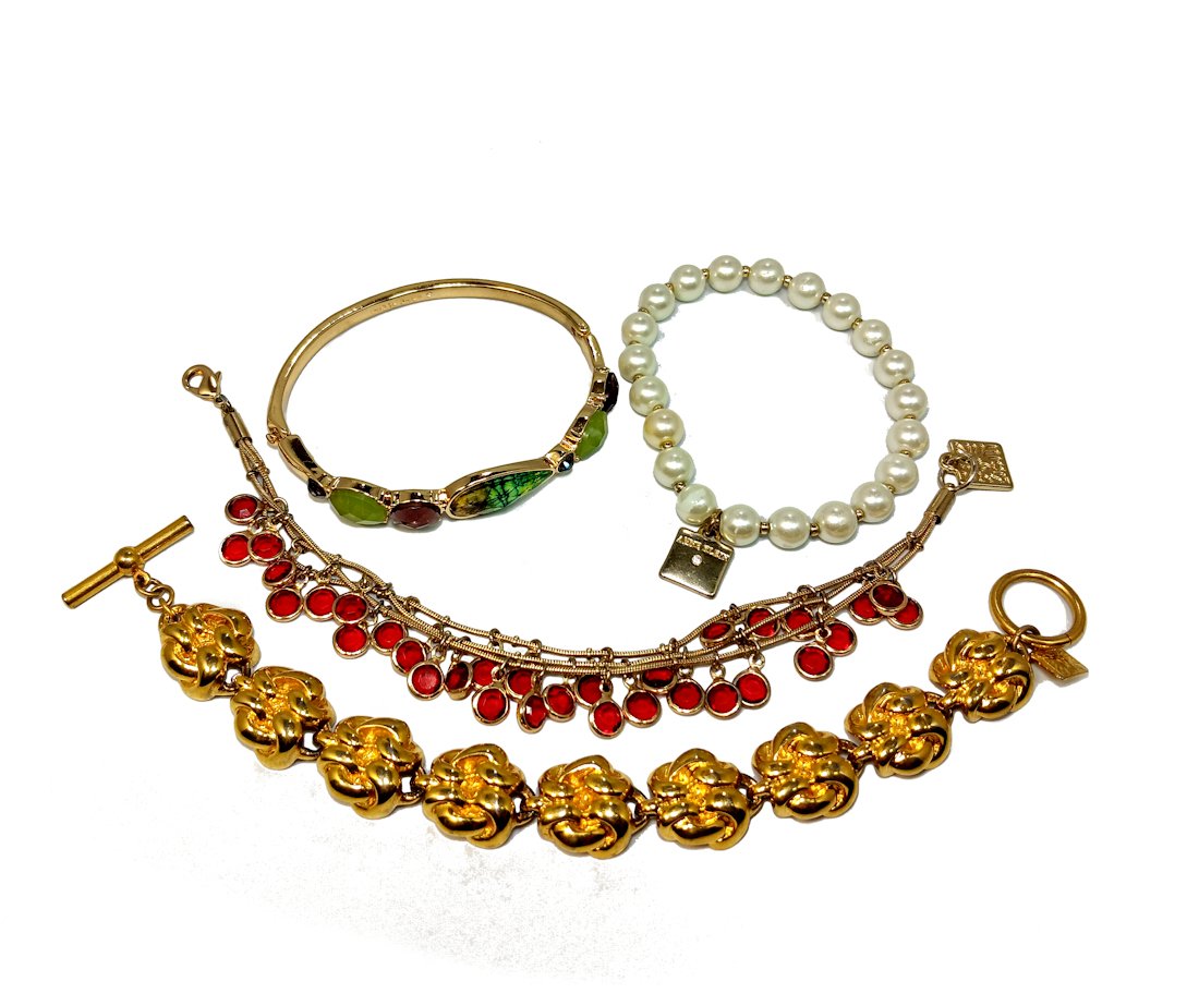 A BEAUTIFUL LOT OF 4 VINTAGE ANNE KLEIN BRACELETS JEWELRY (1 of 3)