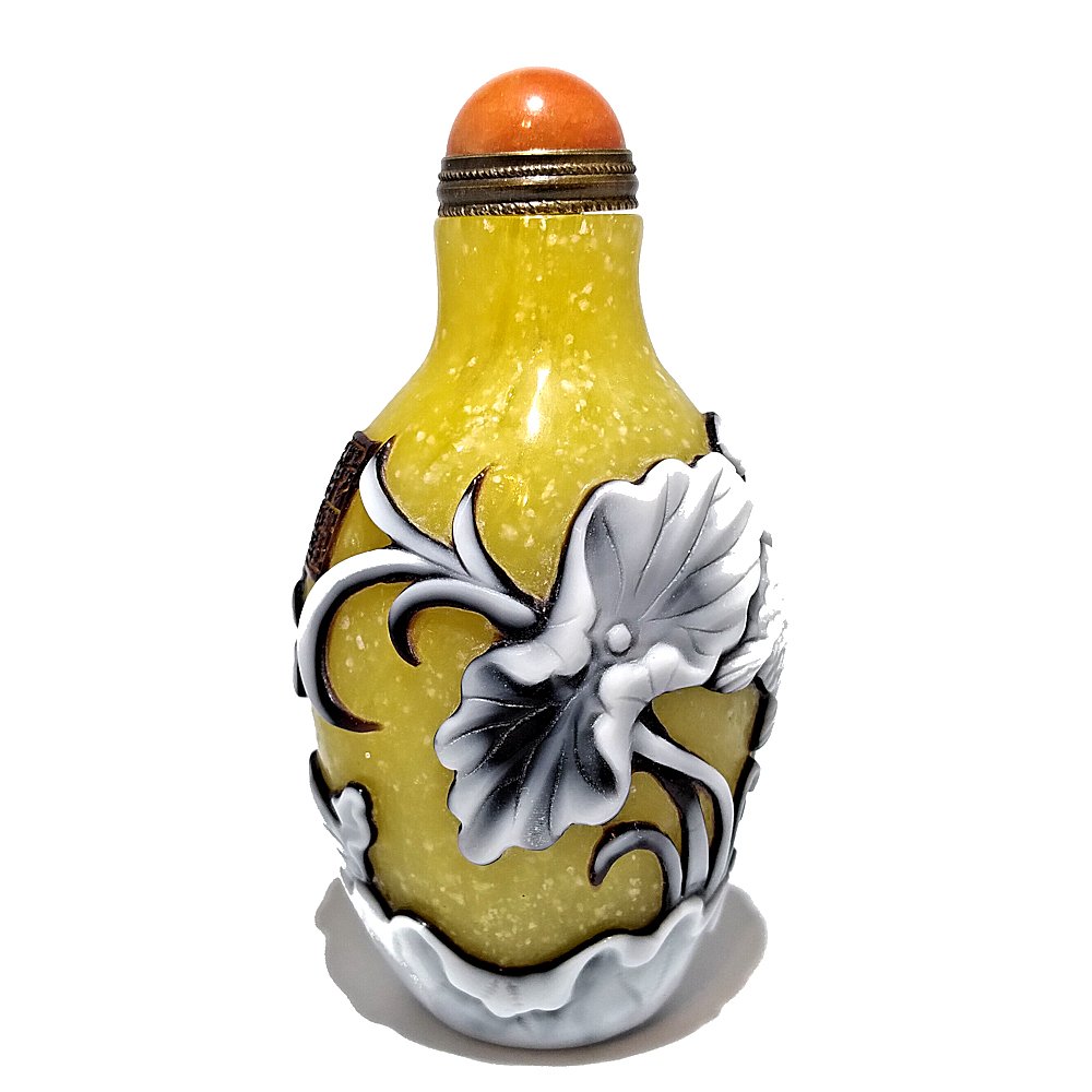 FINE CHINESE PEKING GLASS SNUFF BOTTLE CARP LOTUS FISH QIANLONG SEAL (1 of 5)