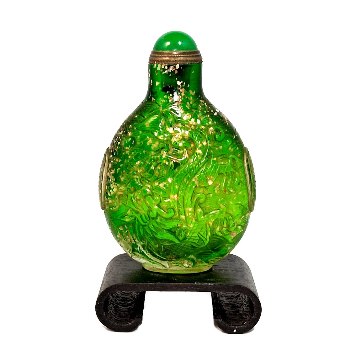 A RARE CHINESE SNUFF BOTTLE GOLD SPECKLED PEKING GLASS DRAGON (1 of 8)