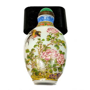 CHINESE ENAMELED SNUFF BOTTLE PEKING GLASS BIRDS PEONIES QIANLONG MARK: THE DELICATE AND FINELY ENAMELED CHINESE SNUFF BOTTLE FEATURES BIRDS, PEONIES. THE BOTTLE IS 3.25 INCHES TALL. STANDS ARE FOR ISPLAY ONLY, NOT INCLUDED UNLESS OTHERWISE STATED. PROPERTY OF A FLORIDA