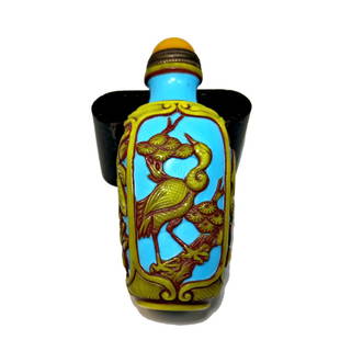 FABULOUS CHINESE SNUFF BOTTLE 4 PANELS QIANLONG SEAL: THE FABULOUS CHINESE SNUFF BOTTLE IS SO WELL CARVED IN THREE LAYERS OF COLOR. THE DETAIL IS EXQUISITE. THE BOTTLE FEATURES 4 PANELS WITH DIFFERENT IMAGES. IT IS 3 INCHES LONG. IT BEARS A QIANLONG