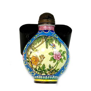 FINE CHINESE SNUFF BOTTLE ENAMEL ON COPPER PEONIES BIRD BUTTERFILES QIANLONG MARK: THE FINE ENAMELED CHINESE SNUFF BOTTLE IS DECORATED WITH YELLOW GROUND FAMILLE ROSE STYLE. THE BOTTLE FEATURES EXQUISITELY DETAILED LANDSCAPE SCENES WITH PEONIES, BUTERFLIES AND BIRD ON BOTH SIDES.