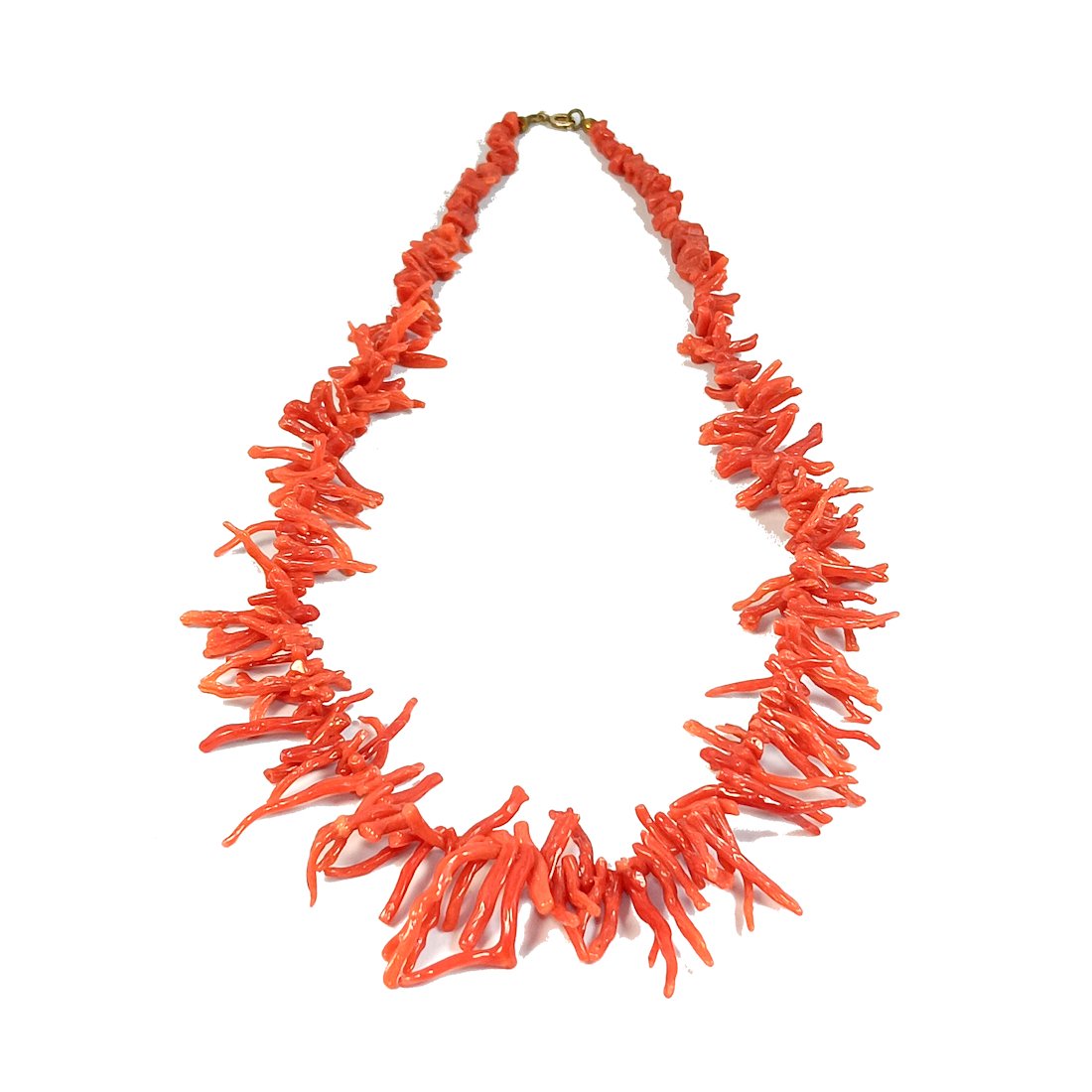 VINTAGE DEEP SALMON REDDISH NATURAL CORAL NECKLACE 18" 31gr: THE BEAUTIFUL NECKLACE OF A VERY INTENSE NEARLY RED SALMON COLOR, OF NATURAL UNDYED CORAL. IT IS 18" LONG AND WEIGHS 31 GRAMS. WE PROVIDE IN-HOUSE SHIPPING FOR A SMOOTH TRANSACTION.
