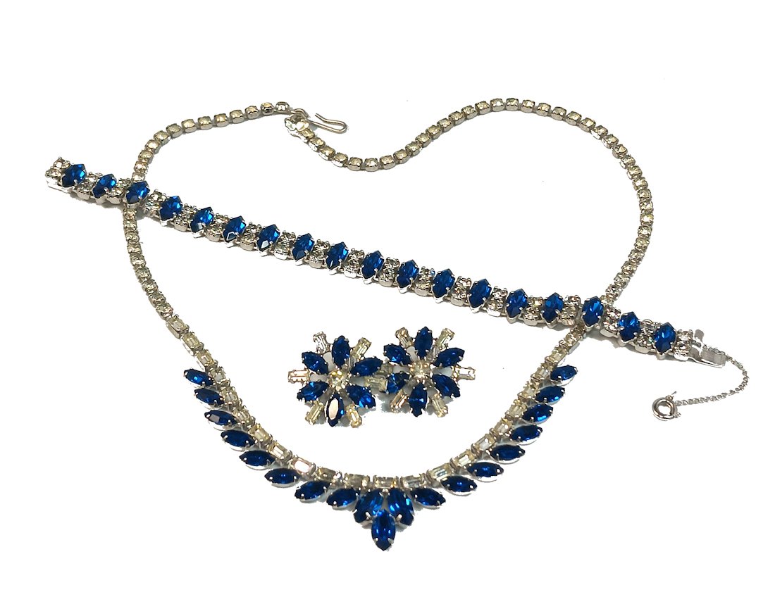 FINE SIGNED COSTUME JEWELRY SET BY B. DAVID BLUE WHITE RHINESTONES PRONG SET (1 of 5)