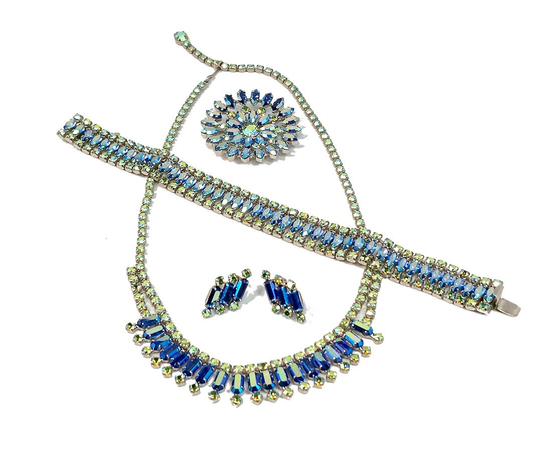 FINE LOT OF  4 SIGNED PIECES B. DAVID NECKLACE BRACELET BROOCH EARRINGS RHINESTONE PARURE (1 of 4)