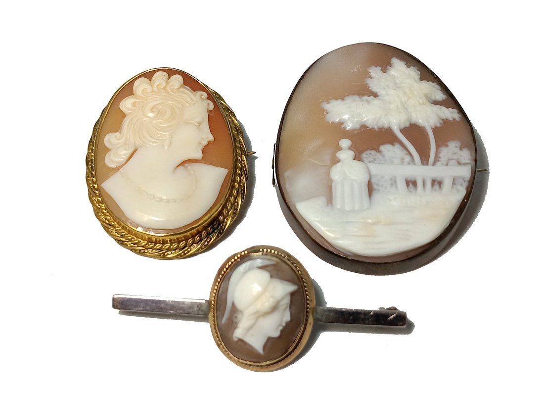 A VICTORIAN ANTIQUE SHELL CAMEO LOT 9 CT GOLD, SILVER (1 of 3)