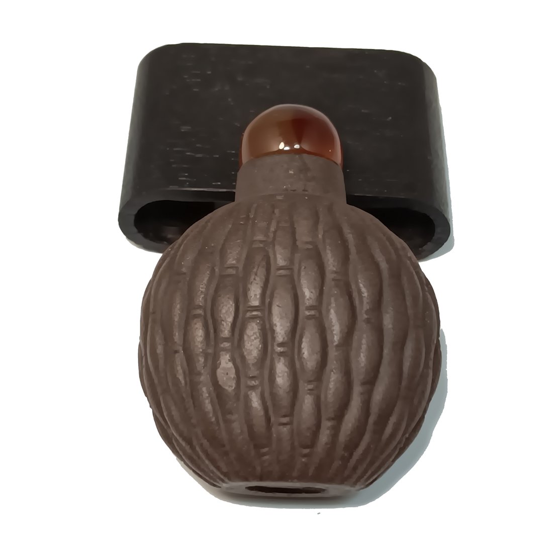 ANTIQUE CHINESE 19TH C YIXING SNUFF BOTTLE BASKETWEAVE: THE RARE ANTIQUE CHINESE YIXING SNUFF BOTTLE FEATURES A BASKETWEAVE PATTERN. CIRCA 1800S, QING DYNASTY. THE STOPPER IS CARNELIAN. IT IS 2.4 INCHES TALL. STANDS ARE FOR DISPLAY ONLY, NOT INCLUDED UNLES