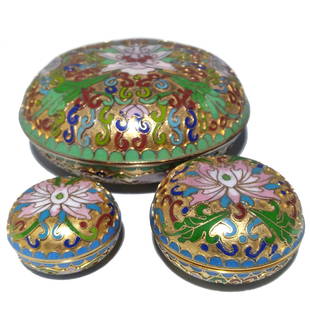 LOT OF 3 CHINESE BRONZE BOX OPEN WORK CLOISONNE LOTUS: THE THREE BEAUTIFUL BOXES ARE FINELY GILDED AND DECORATED WITH OPEN WORK CLOISONNE, FEATURING LOTUS AND SCROLLS. THE LARGEST IS 4 INCHES WIDE AND THE SMALLEST IS 1.5 INCHES WIDE. IN FINE CONDITION.WE