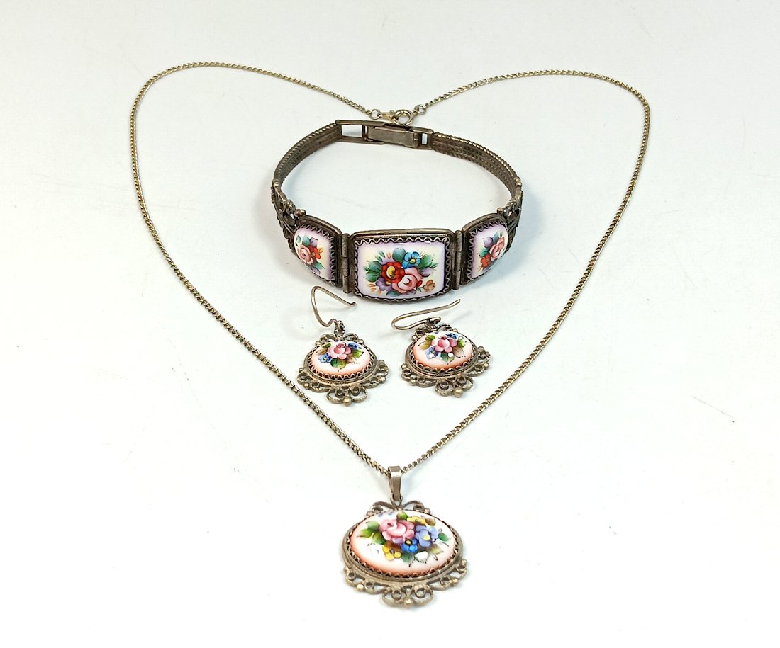 VINTAGE  ENAMEL SILVER SET OF NECKLACE BRACELET EARRINGS (1 of 3)