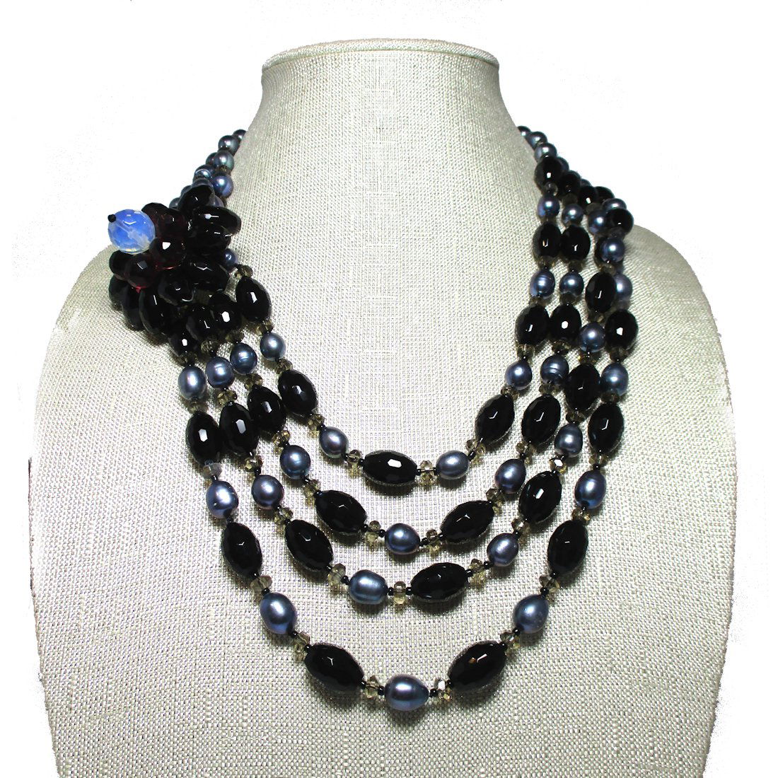 EXQUISITE VINTAGE STATEMENT NECKLACE ONYX LARGE PEARLS (1 of 2)