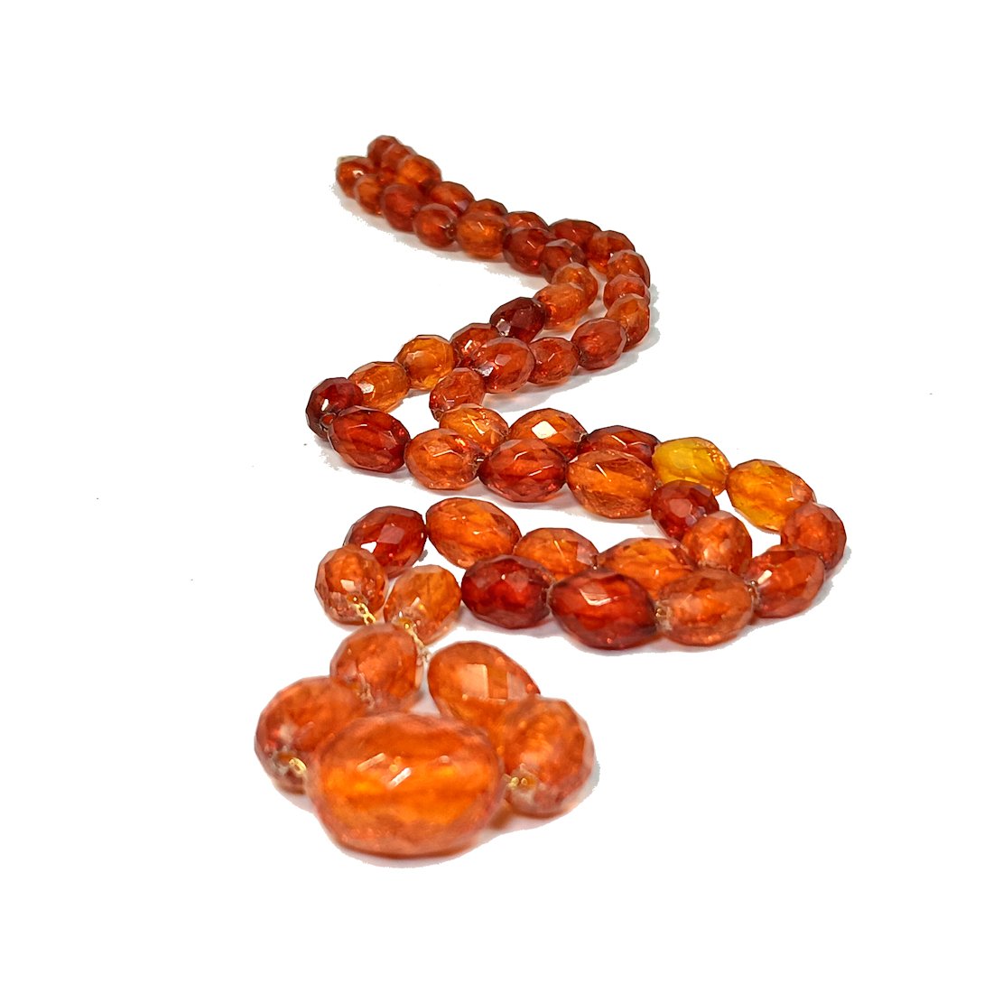 AN ANTIQUE FACETED NATURAL BALTIC AMBER NECKLACE: THE STUNNING AMBER NECKLACE IS 24" LONG AND IT WEIGHS 20 GRAMS.WE PROVIDE IN-HOUSE AND COMBINED SHIPPING FOR A SMOOTH CHECKOUT.