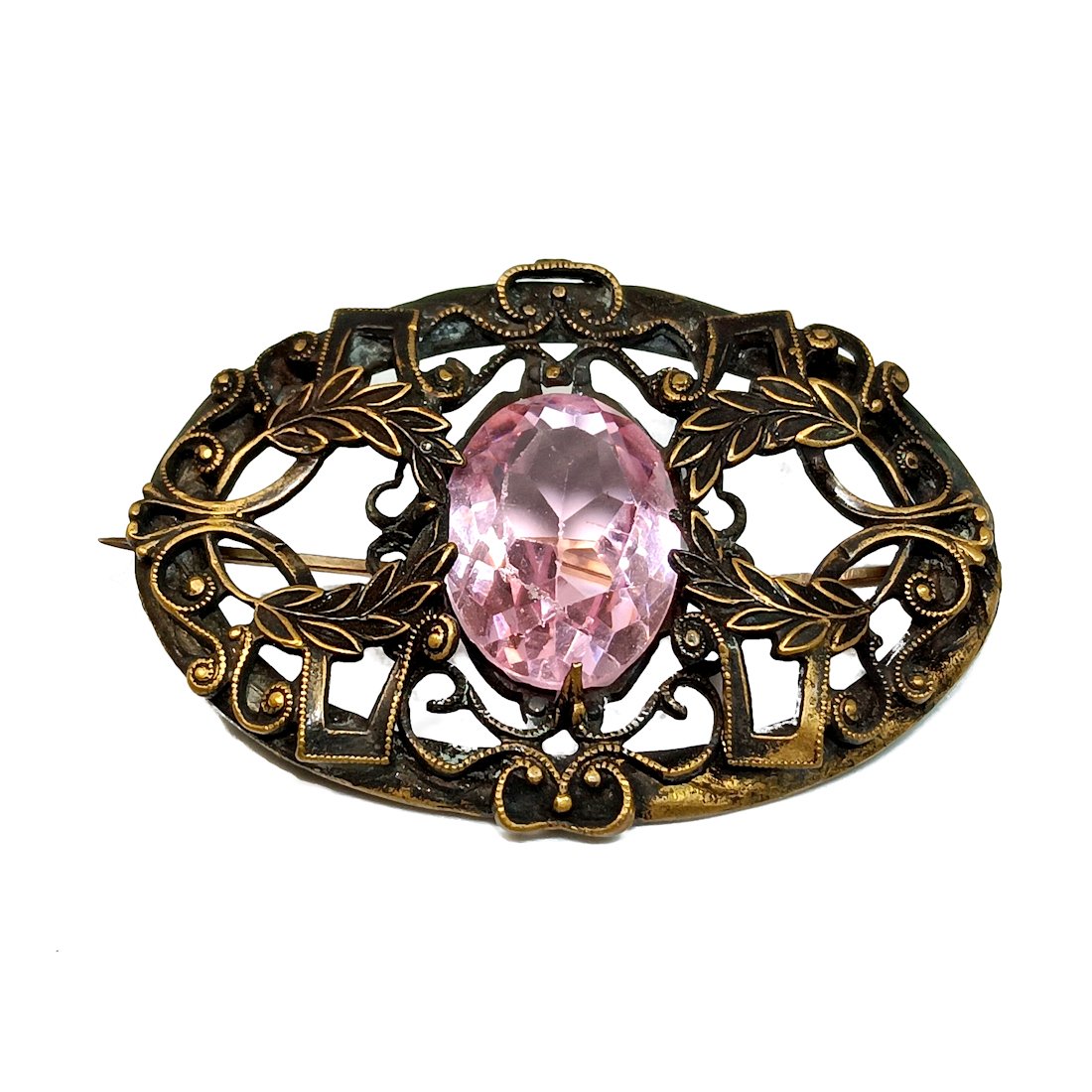 A LOVELY EDWARDIAN CZECH BROOCH: THE LOVELY BRASS BROOCH IS 1.9 INCHES LONG. IT IS MOST LIKELY CZECHOSLOVAKIAN FROM AROUND 1900. WE PROVIDE IN-HOUSE/COMBINED SHIPPING FOR AN EASY AND SMOOTH CHECKOUT.