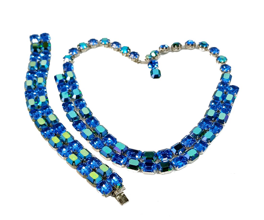 BEAUTIFUL SIGNED VINTAGE DESIGNER KRAMER BLUE NECKLACE AND BRACELET (1 of 5)