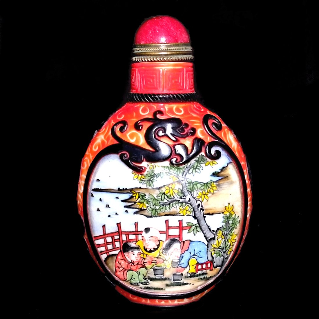 CHINESE CARVED GLASS ENAMEL SNUFF BOTTLE CHILDREN QIANLONG MARK (1 of 8)