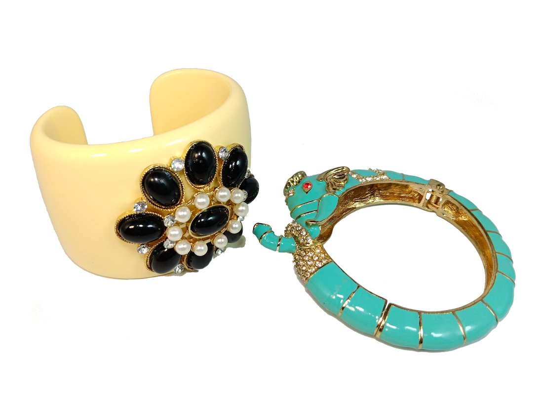 2 FABULOUS VINTAGE COSTUME JEWELRY BANGLE/ CUFF BRACELETS (1 of 4)