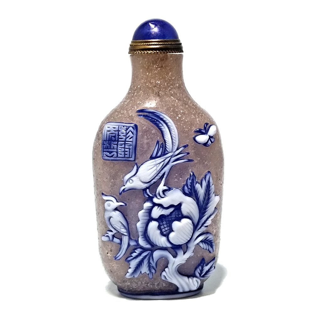 CHINESE PEKING GLASS SNUFF BOTTLE STORKS SIGNED QIANLONG SEAL (1 of 8)