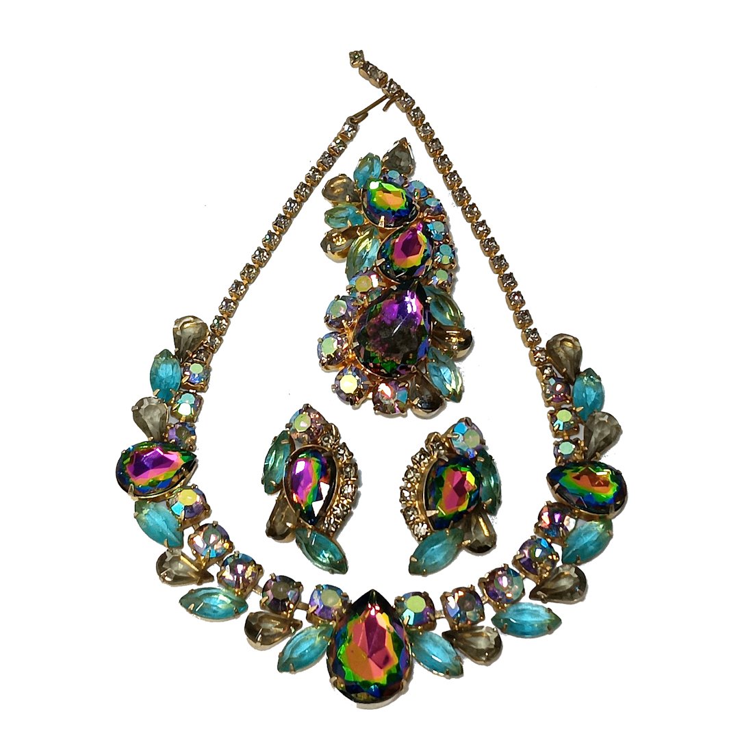 A FABULOUS JULIANA WATERMELON PARURE MID CENTURY VINTAGE (1 of 4)