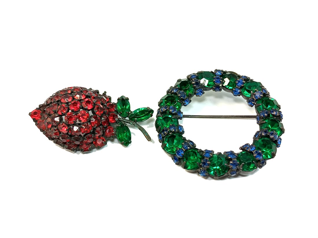 VINTAGE LOT OF 2 BROOCHES BY WARNER RHINESTONES IN PRONGS SIGNED (1 of 4)