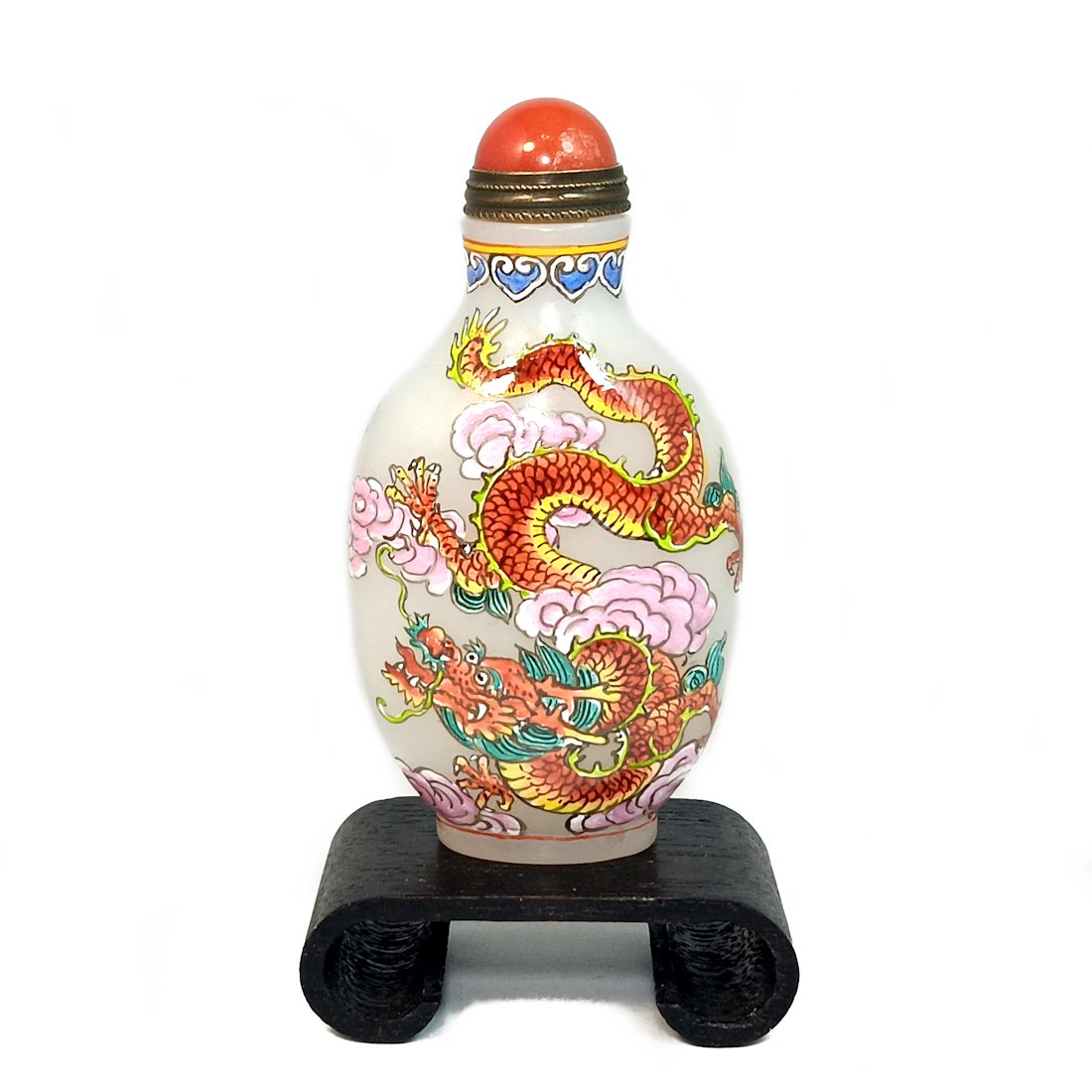SUPERB CHINESE SNUFF BOTTLE ENAMEL ON GLASS IMPERIAL DRAGON PHOENIX QIANLONG MARK: THE SUPERB CHINESE PEKING GLASS SNUFF BOTTLE IS ENAMELED WITH MINUTE DETAIL, DEPICTING BEAUTIFUL CLASSIC CHINESE IMAGES OF AN IMPERIAL DRAGON AND A PHOENIX IN FAMILLE ROSE STYLE. THE BOTTLE FEATURES A