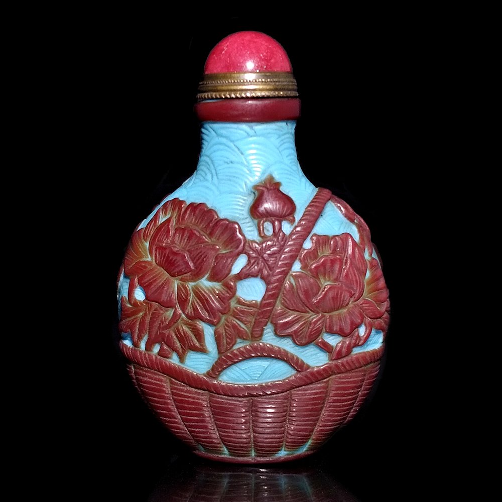 FINE CHINESE PEKING GLASS SNUFF BOTTLE FLOWER BASKET QIANLONG (1 of 7)