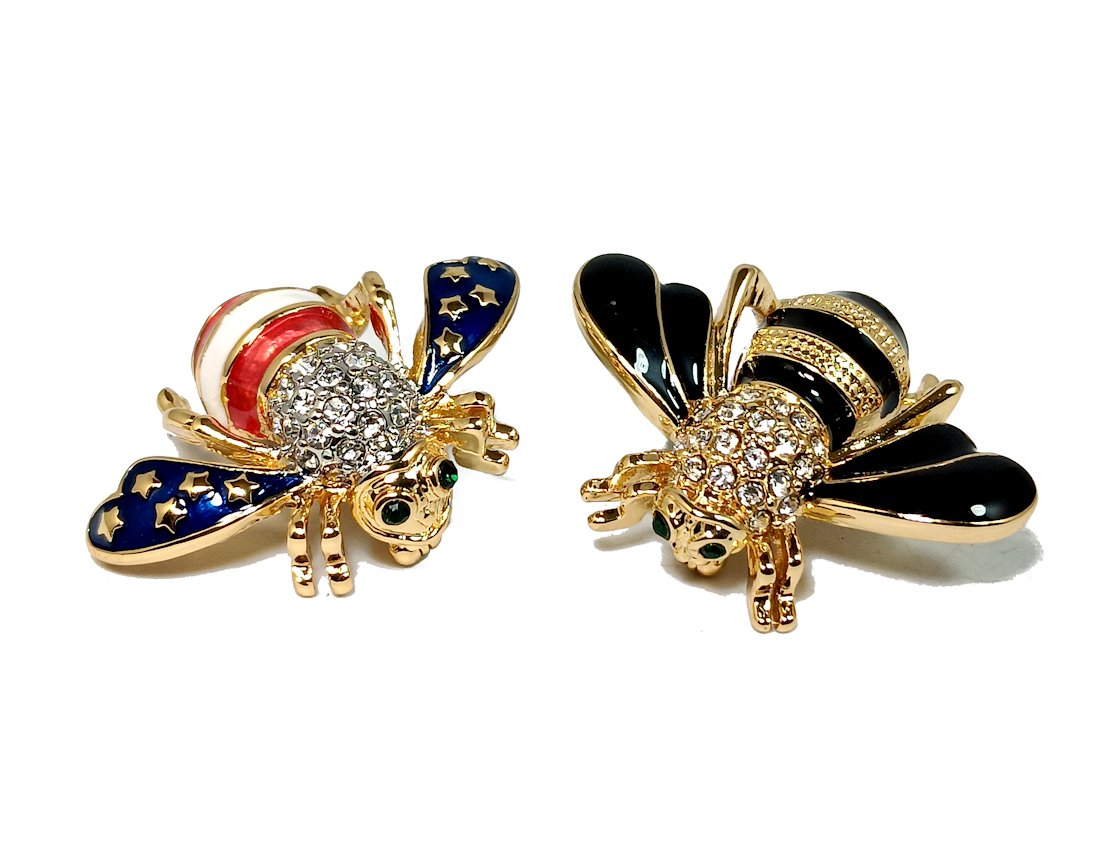 TWO VINTAGE SIGNED DESIGNER JOAN RIVERS BEE BROOCHES (1 of 4)