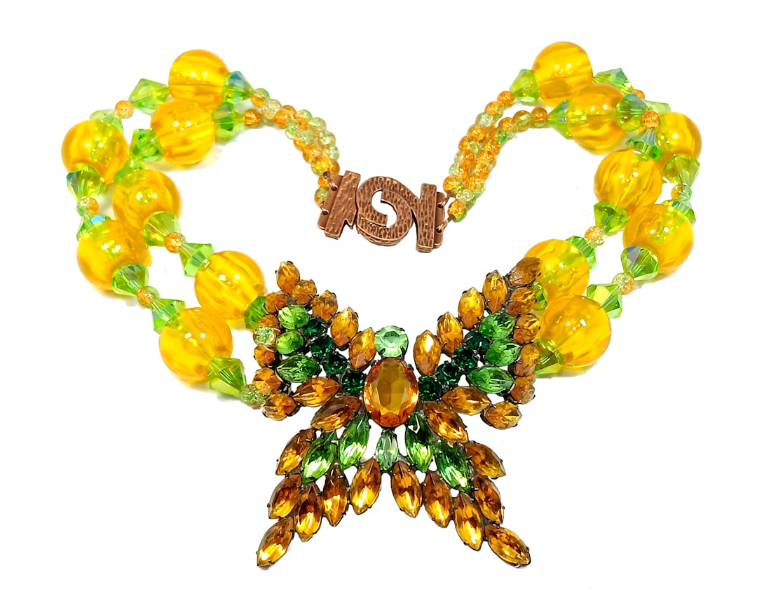 AN IMPRESSIVE SIGNED VINTAGE STATEMENT NECKLACE BUTTERFLY BY SUMARIS (1 of 5)