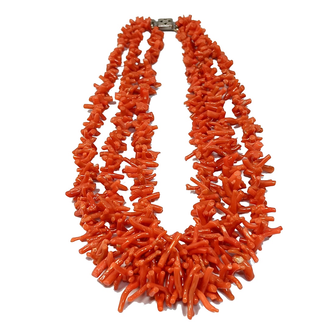 AN ANTIQUE NATURAL UNDYED CORAL NECKLACE 80 GRAMS 15-18": OFFERED HERE IS AN ANTIQUE NATURAL UNDYED DEEP SALMON CORAL NECKLACE. IT WEIGHS 80 GR AND THE THREE STRANDS RANGE FROM 15 TO 18 INCHES LONG. WE OFFER IN-HOUSE/COMBINED SHIPPING FOR AN EASY CHECKOUT.