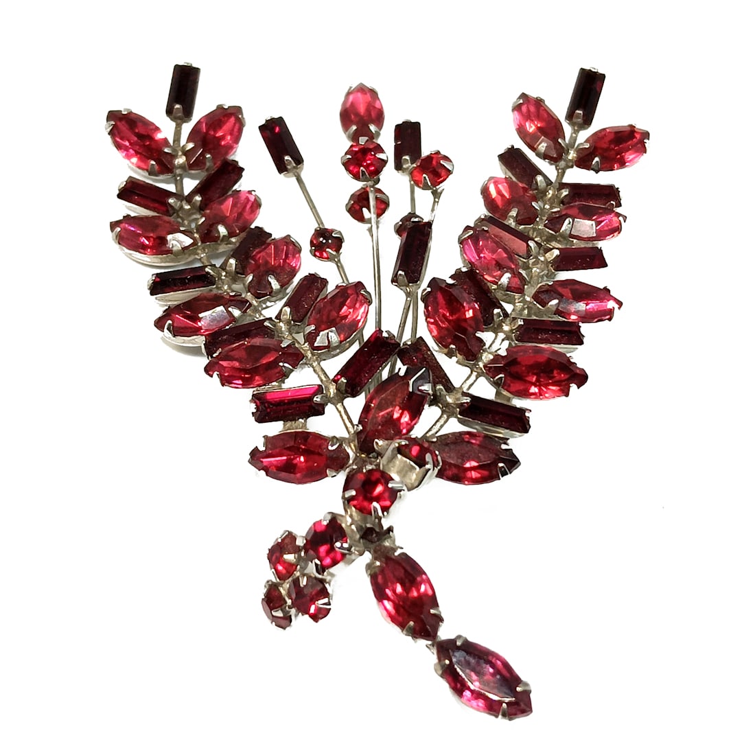 A LARGE VINTAGE RHINESTONE BROOCH RUBY RED PATENT MARK (1 of 4)