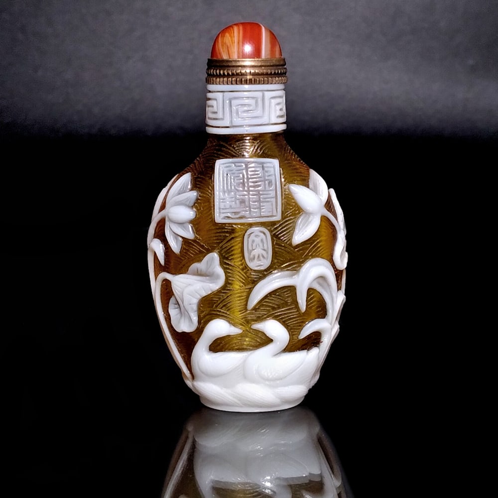 FINE ANTIQUE CHINESE SIGNED PEKING GLASS SNUFF BOTTLE QIANLONG SEAL (1 of 9)