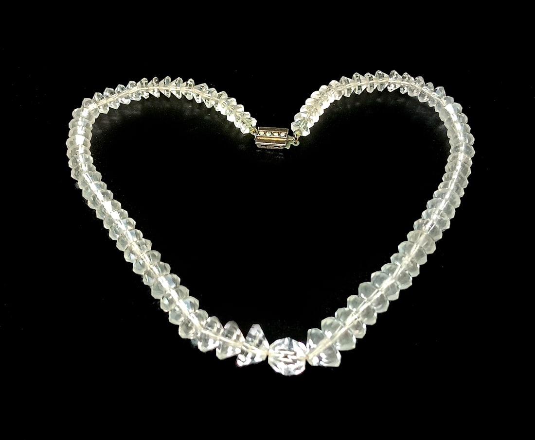 ANTIQUE ART DECO FACETED ROCK CRYSTAL NECKLACE  15" (1 of 2)