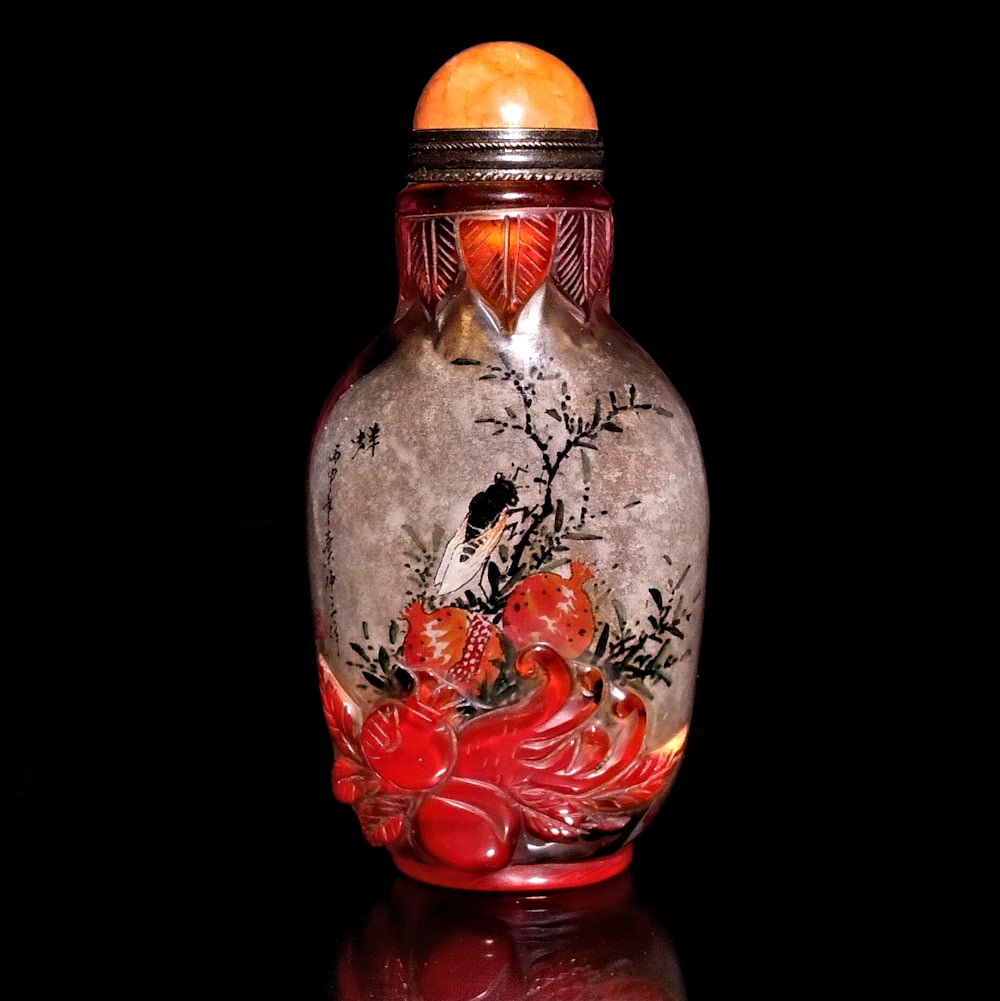 FINE CHINESE SNUFF BOTTLE PAINTED INSIDE PROSPERITY CITRON BAT CRICKET SIGNED (1 of 8)