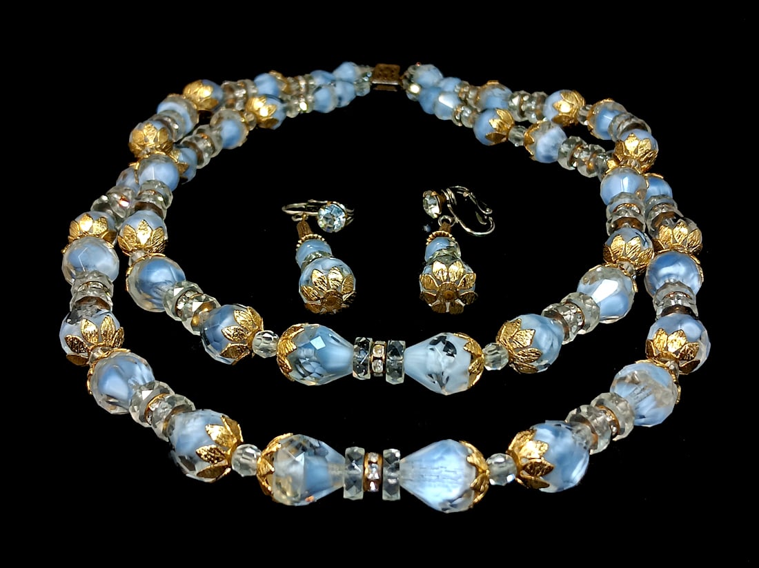 STUNNING VINTAGE  LARGE MULTI STRAND CRYSTAL NECKLACE & EARRINGS (1 of 4)