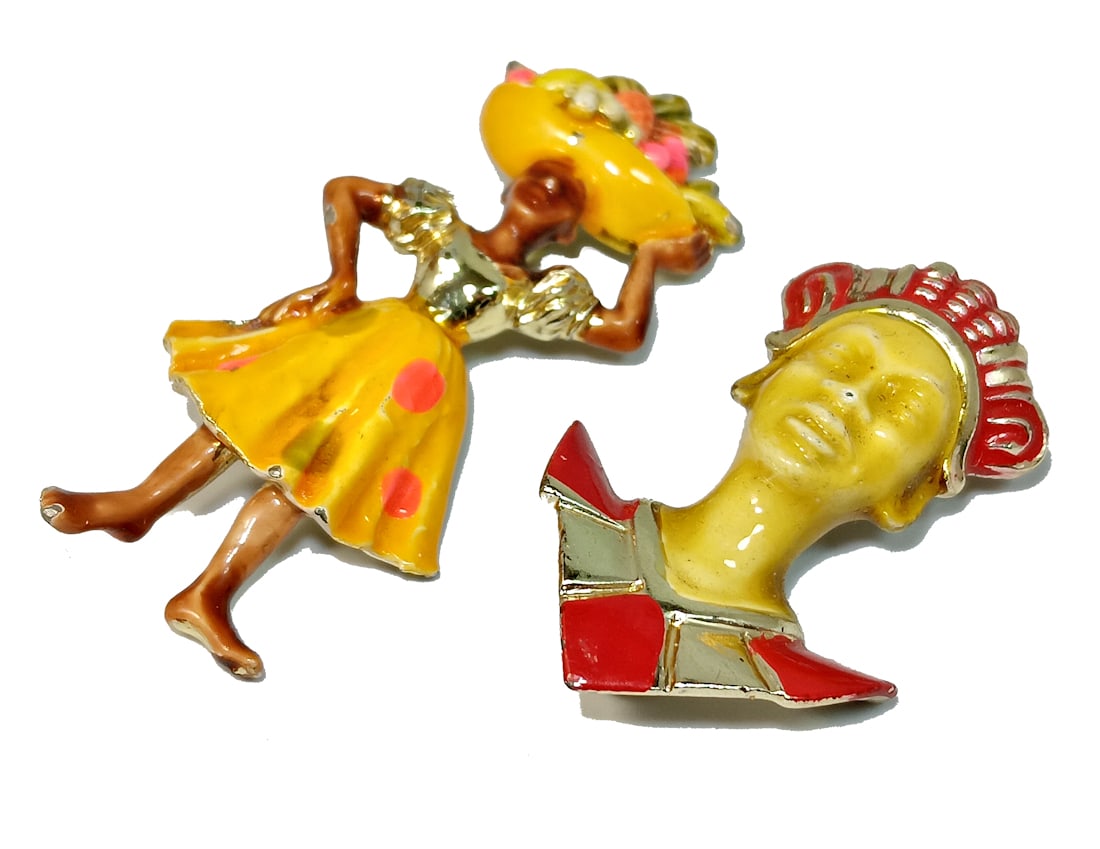 A SUPERB VINTAGE LOT OF 2 ENAMELED FIGURAL BROOCHES (1 of 4)