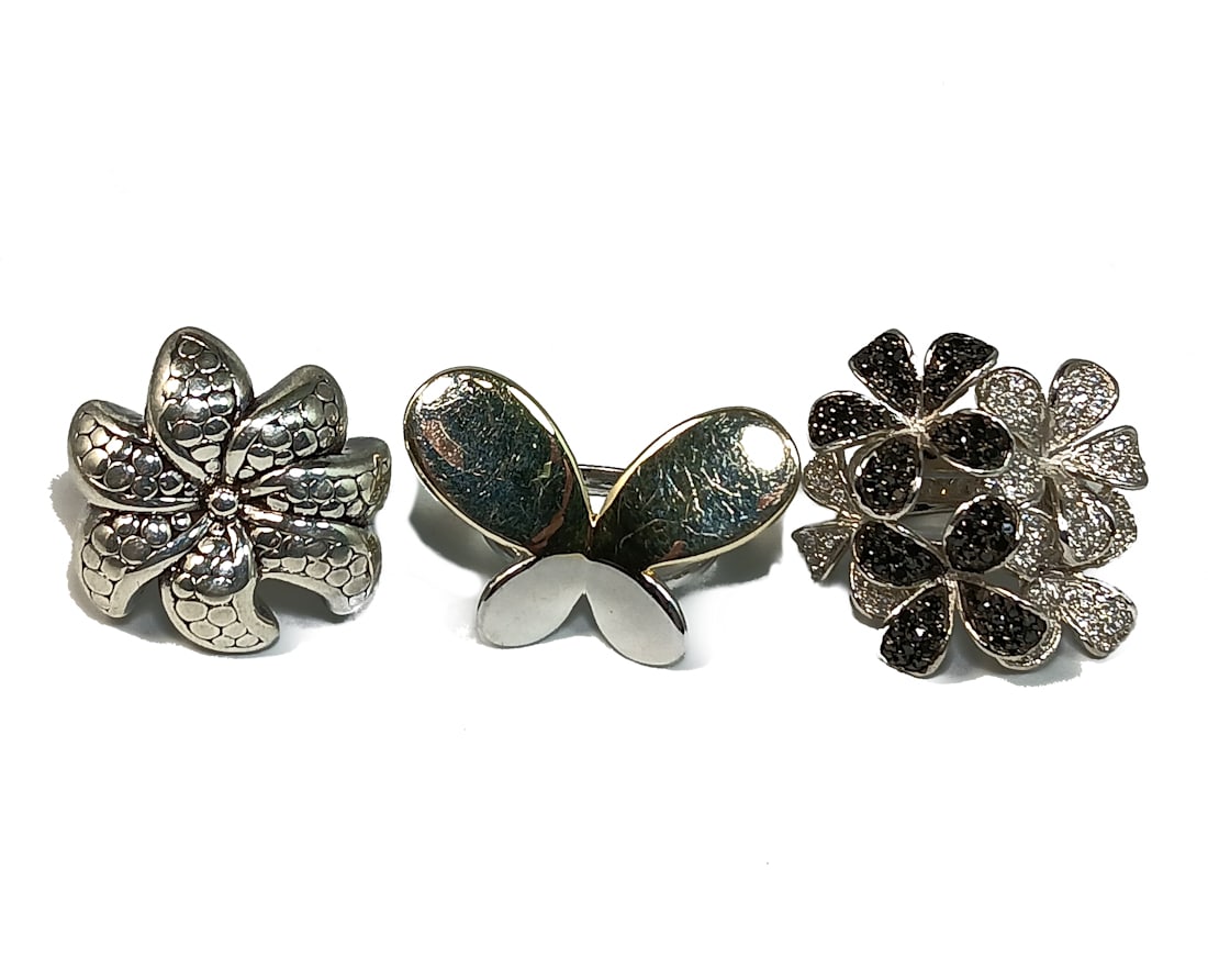 A BEAUTIFUL LOT OF 3 IMPRESSIVE LARGE STERLING RINGS 28 GRAMS (1 of 3)