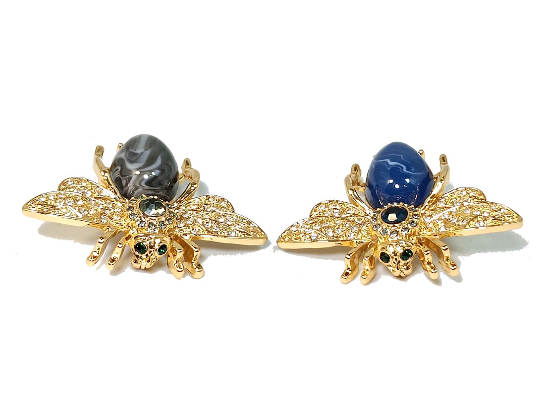 LOT OF 2 JOAN RIVERS BEE BROOCHES (1 of 3)