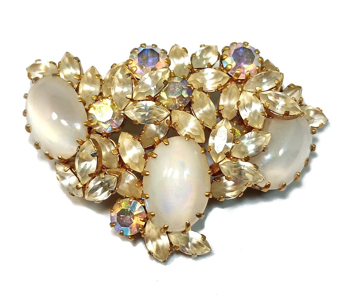 A SCHOFEL  AUSTRIA MID-CENTURY VINTAGE  RHINESTONE BROOCH (1 of 3)