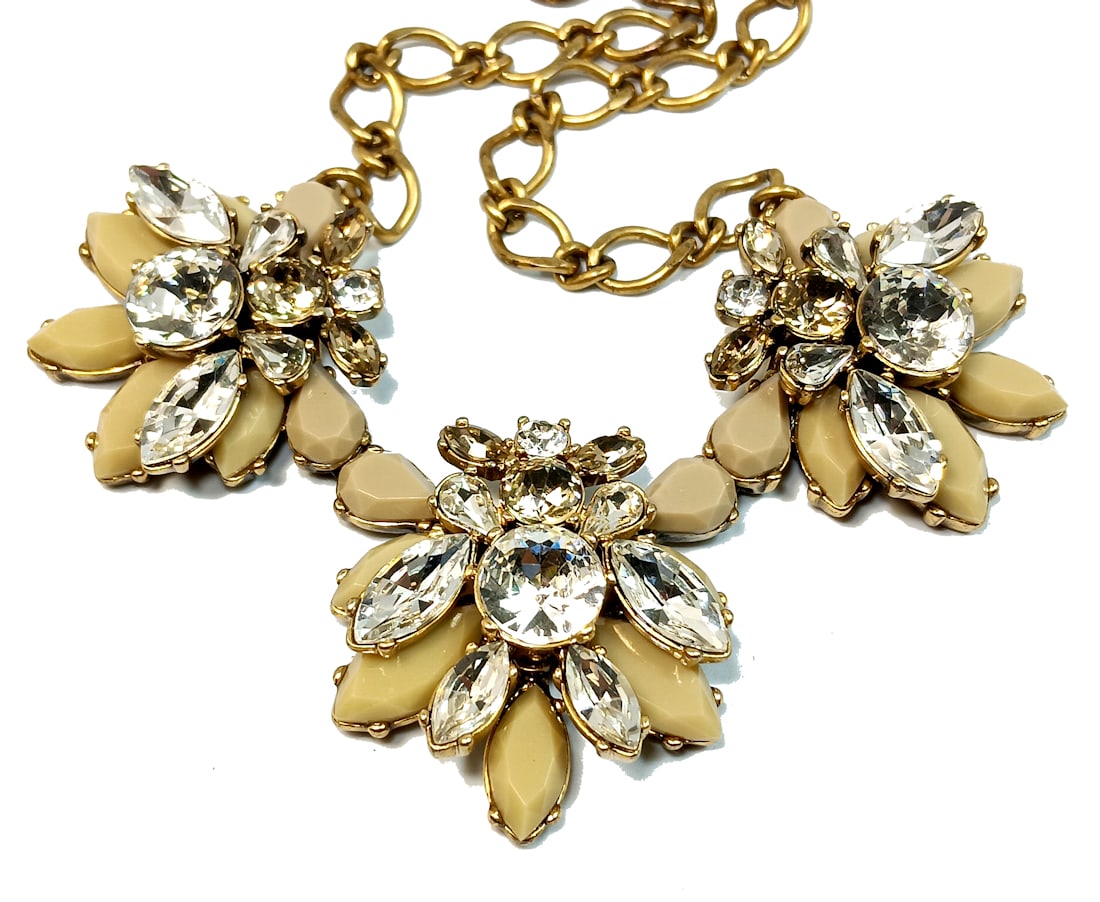 A STUNNING SIGNED DESIGNER NECKLACE BY J. CREW (1 of 4)