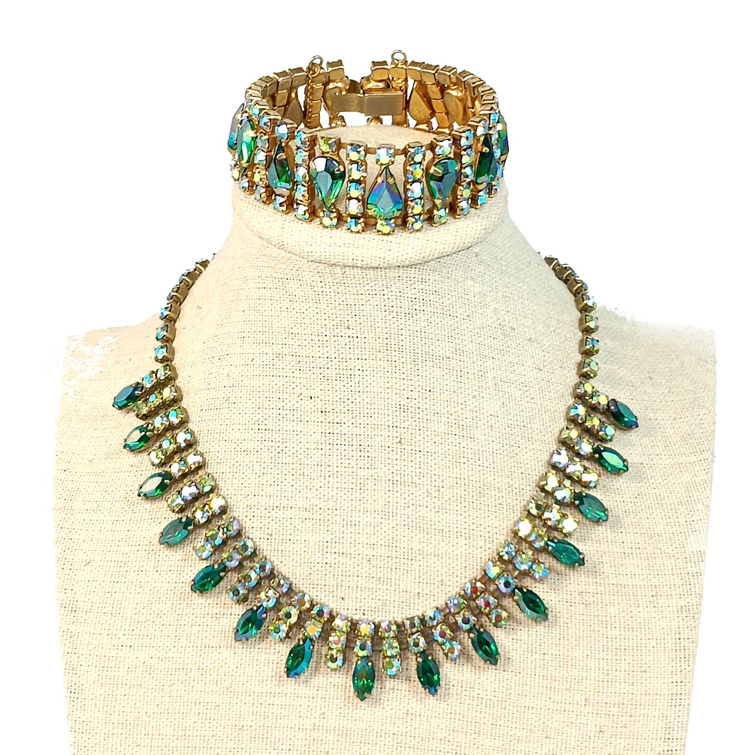 A LOT OF VINTAGE  JULIANA RHINESTONE JEWELRY BRACELET EARRINGS (1 of 4)